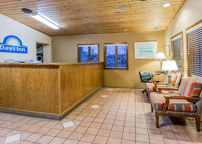 Days Inn By Wyndham West Allis/Milwaukee