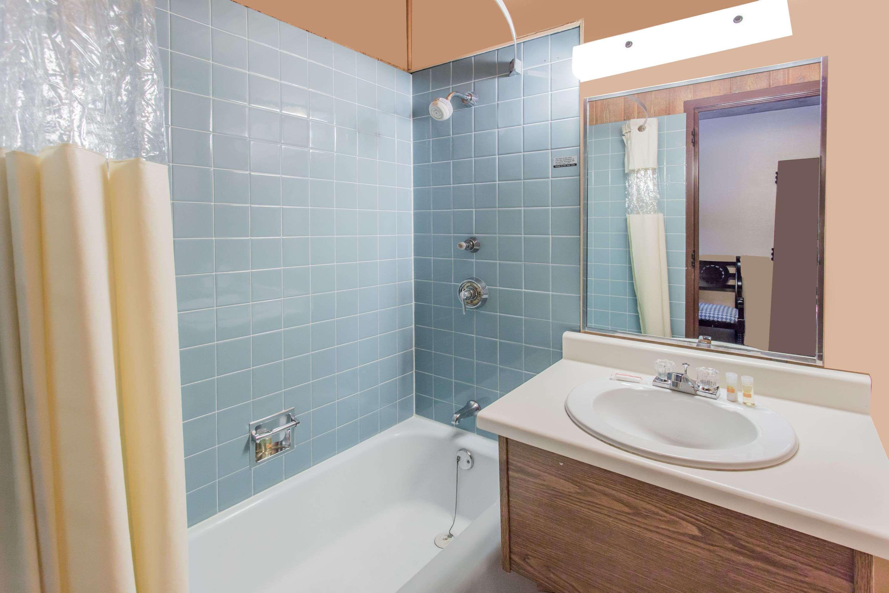 Days By Wyndham West Allis/milwaukee *